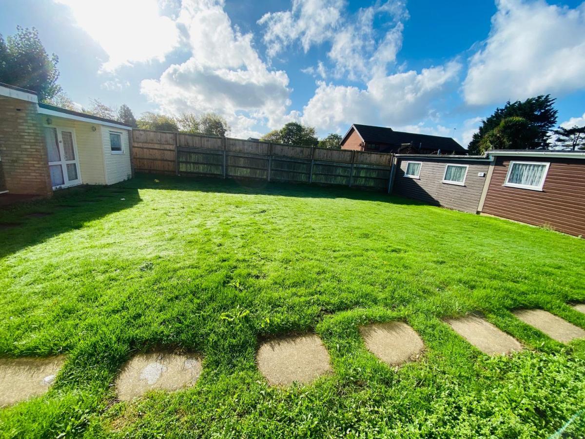 Quiet And Comfy 2- Bedroom Holiday Chalet, Walk To The Beach, Norfolk Great Yarmouth Exterior photo